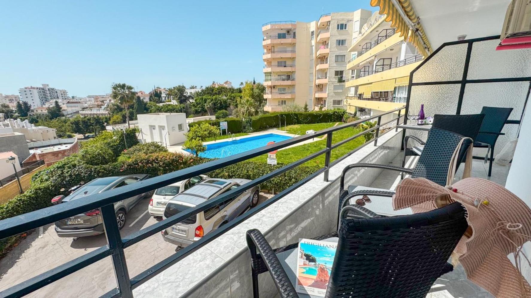 Hawaii 1St Floor Burriana, Nerja Apartment Exterior photo